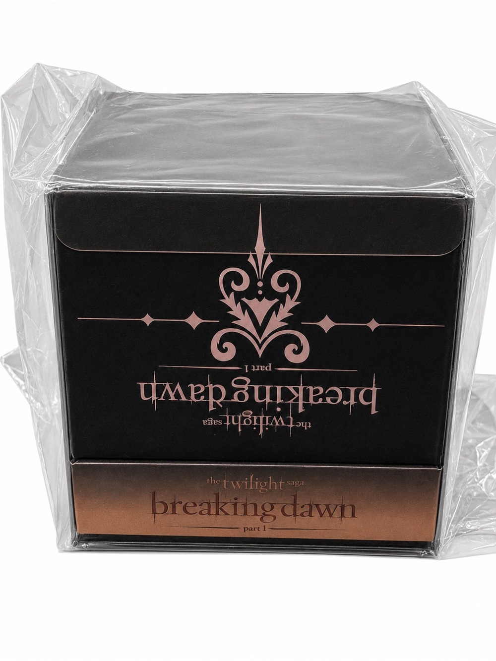 Twilight Breaking RARE Dawn Bella’s Engagement and Wedding Band Replica Set NWT - Picture 4 of 5